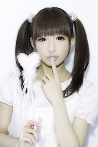 椎名ひかり