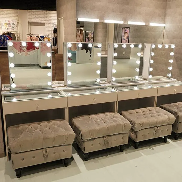 無料で利用できるドレッサーの写真